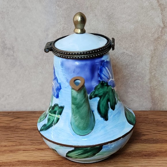 2004 Kelvin Chen Enameled Miniature Floral Blue Iris Teapot COA Artist Signed - Picture 8 of 11